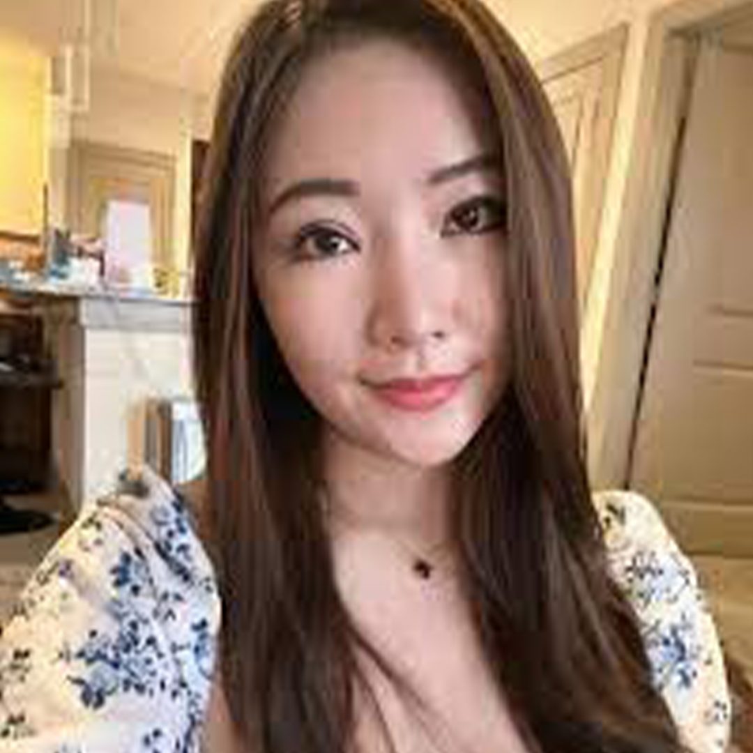 Profile image of Emily Wang.   